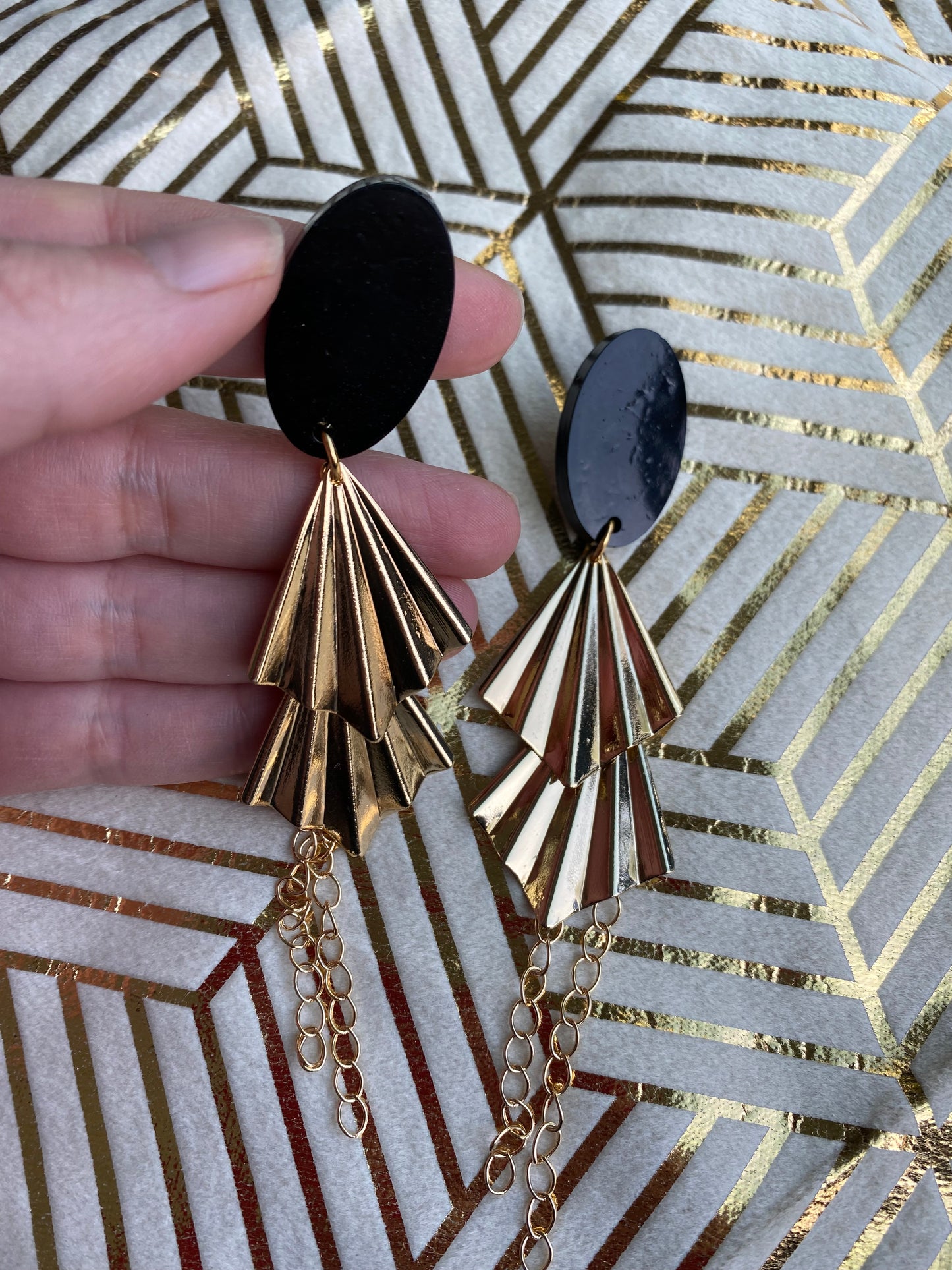 Waterfall oorbellen zwart/goud