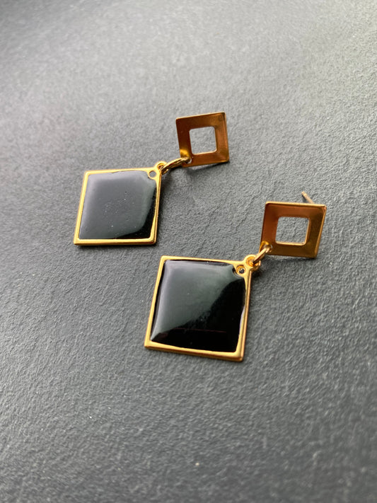 Ruitvormige geometrische oorbellen, zwart