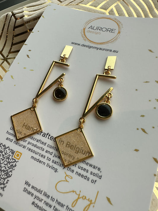 Geometrische oorbellen met meerkleurige stenen - Goud