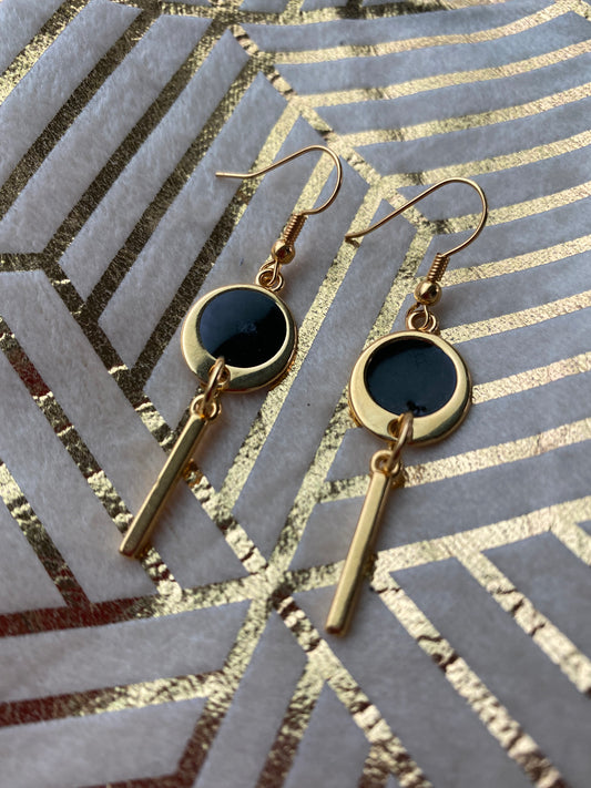 Elegante hangende oorbellen, zwart