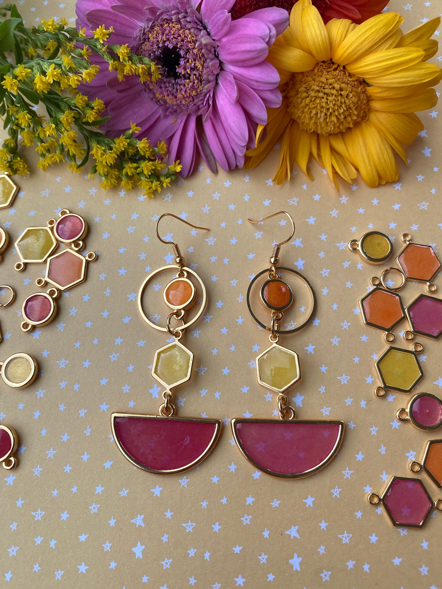 Kleurrijke unieke oorhangers, meerkleurig