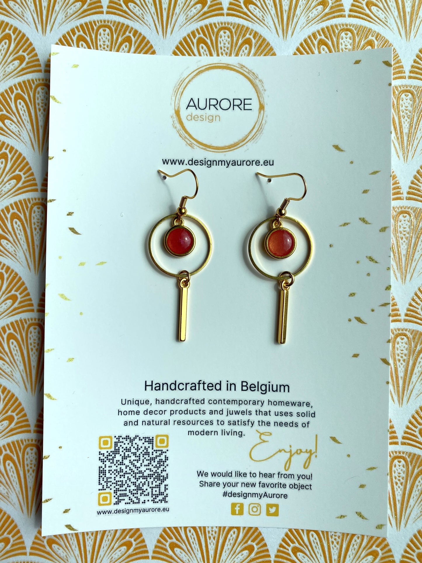 Goudkleurige oorhangers met hoepel - Hope II Roze