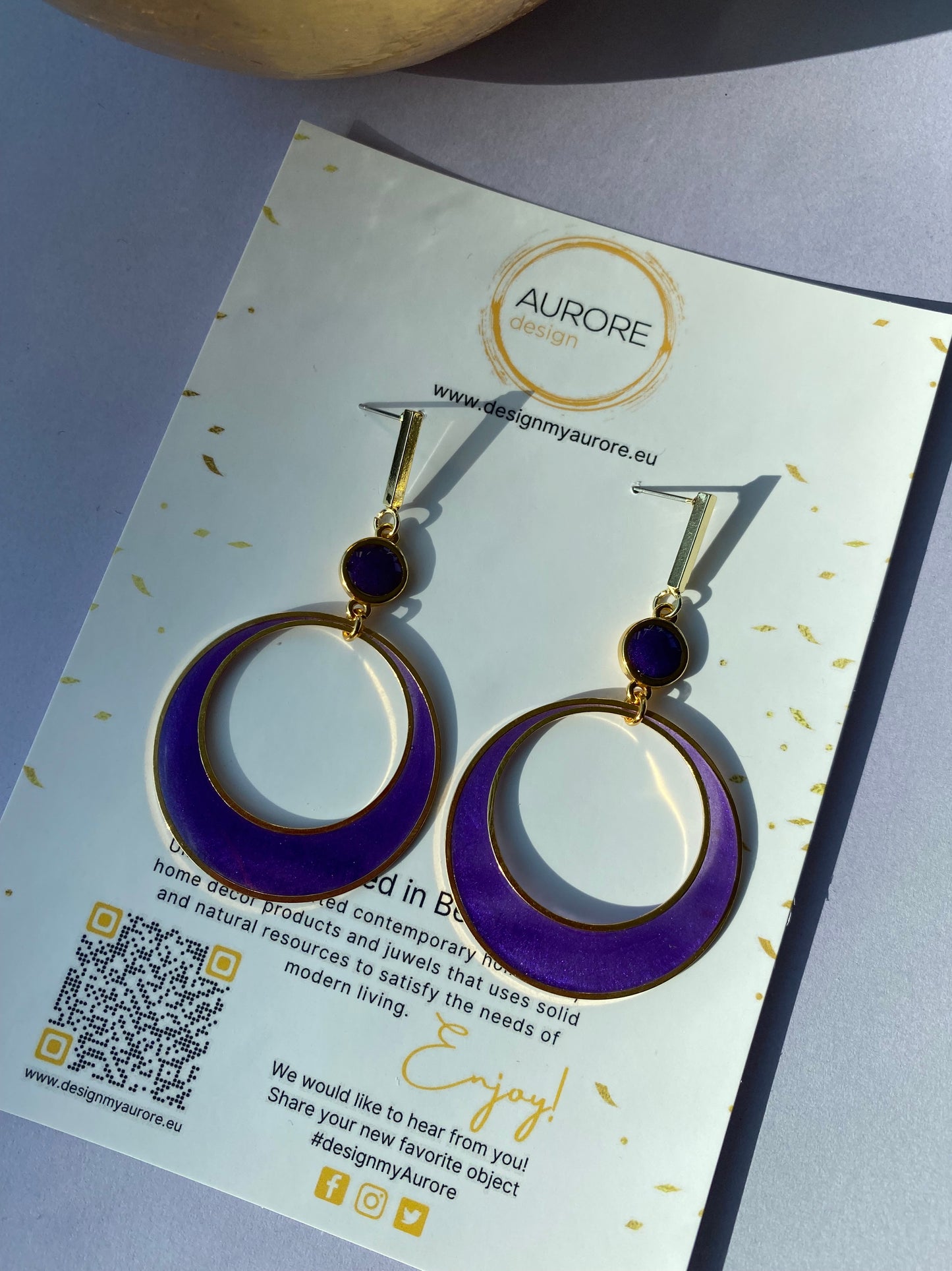 Goudkleurige hoepel oorstekers - Whoop Paars