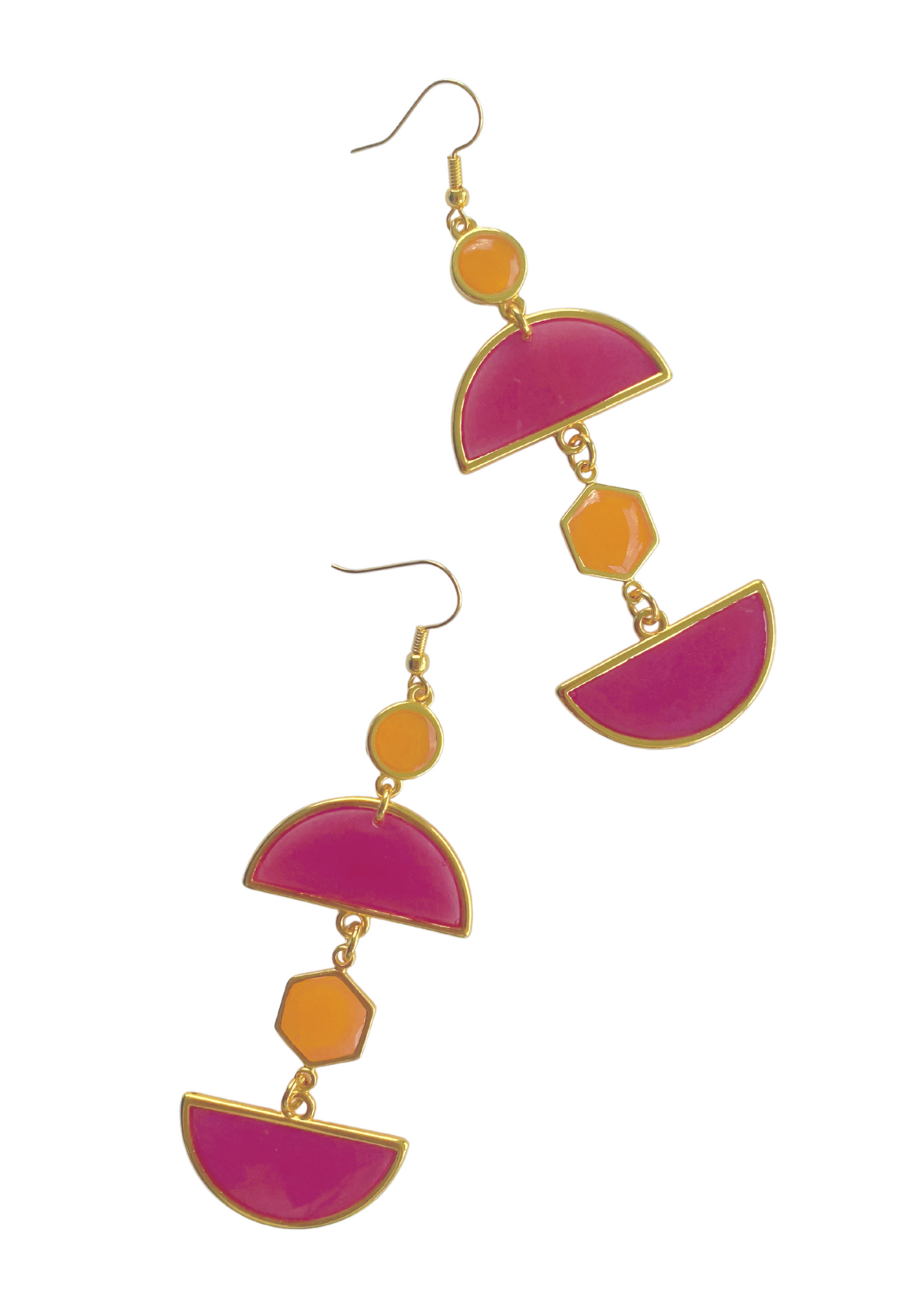 Goudkleurige sunset hangers met roze elementen